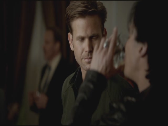 VampireDiariesWorld-dot-org-S3TVD_3x11OurTown0926.jpg