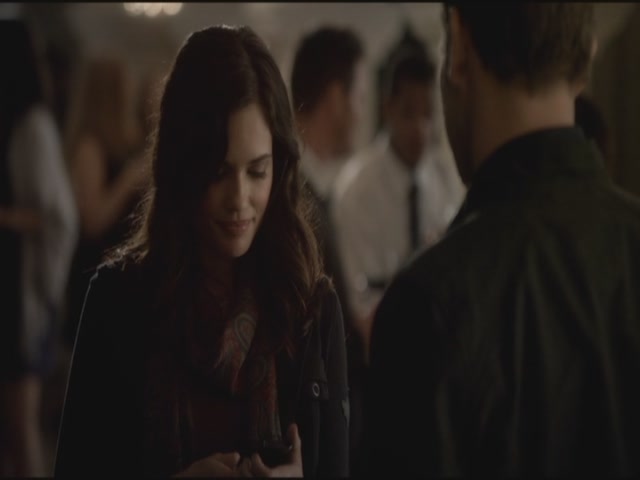 VampireDiariesWorld-dot-org-S3TVD_3x11OurTown1236.jpg