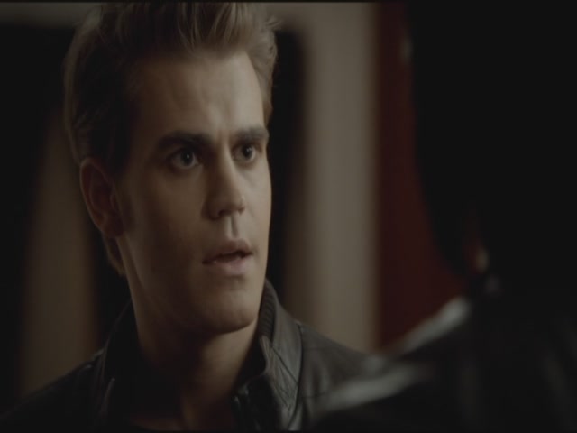 VampireDiariesWorld-dot-org-S3TVD_3x11OurTown1288.jpg