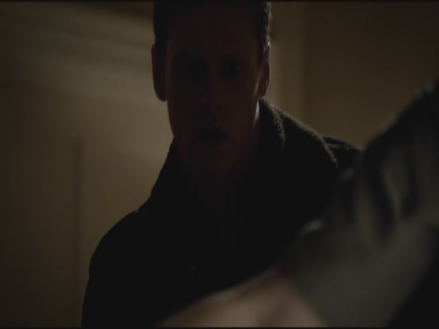 VampireDiariesWorld-dot-org-S3TVD_3x11OurTown1570.jpg