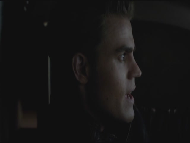 VampireDiariesWorld-dot-org-S3TVD_3x11OurTown1633.jpg