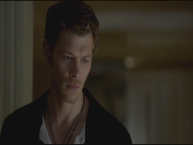VampireDiariesWorld-dot-org-S3TVD_3x11OurTown1813.jpg