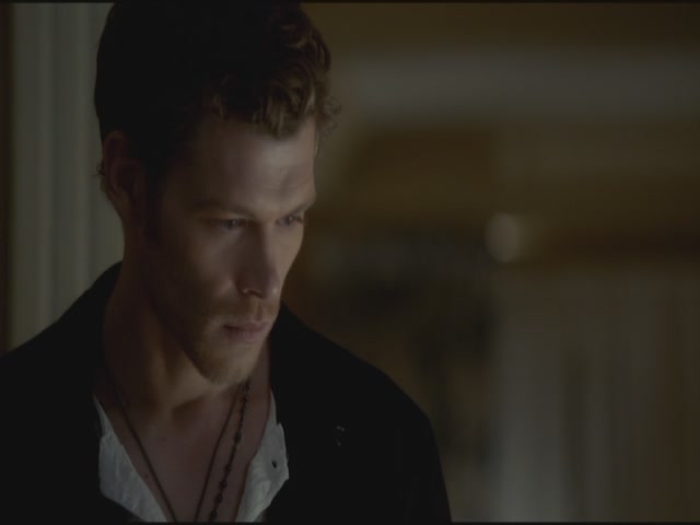 VampireDiariesWorld-dot-org-S3TVD_3x11OurTown1815.jpg