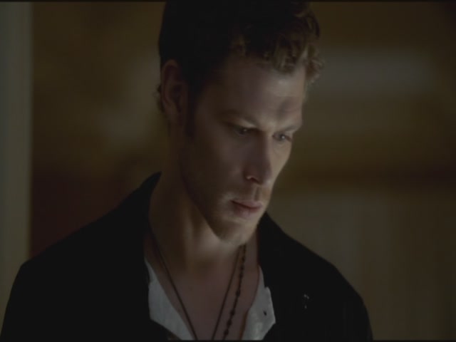 VampireDiariesWorld-dot-org-S3TVD_3x11OurTown1817.jpg