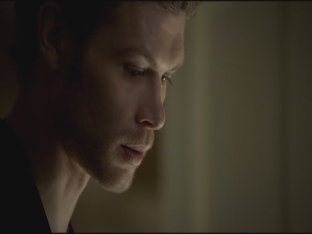 VampireDiariesWorld-dot-org-S3TVD_3x11OurTown1830.jpg
