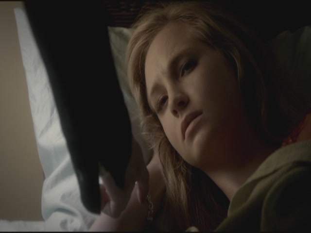 VampireDiariesWorld-dot-org-S3TVD_3x11OurTown1837.jpg