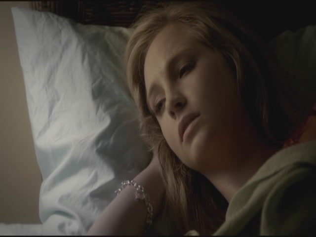 VampireDiariesWorld-dot-org-S3TVD_3x11OurTown1844.jpg