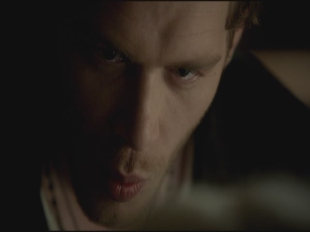 VampireDiariesWorld-dot-org-S3TVD_3x11OurTown1898.jpg