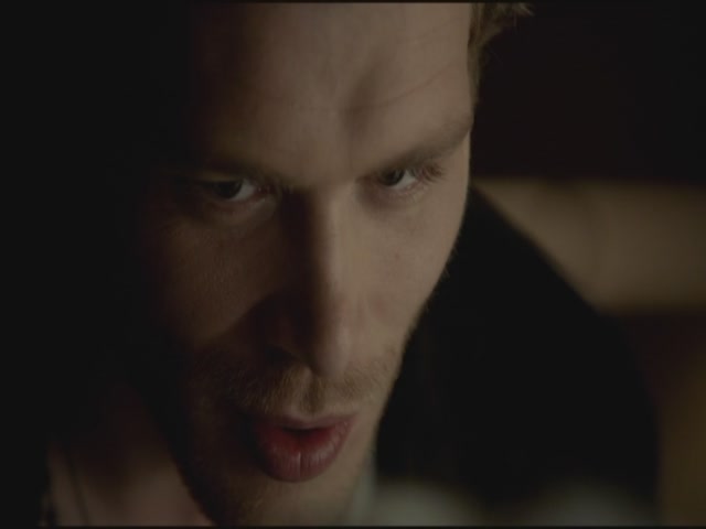 VampireDiariesWorld-dot-org-S3TVD_3x11OurTown1914.jpg