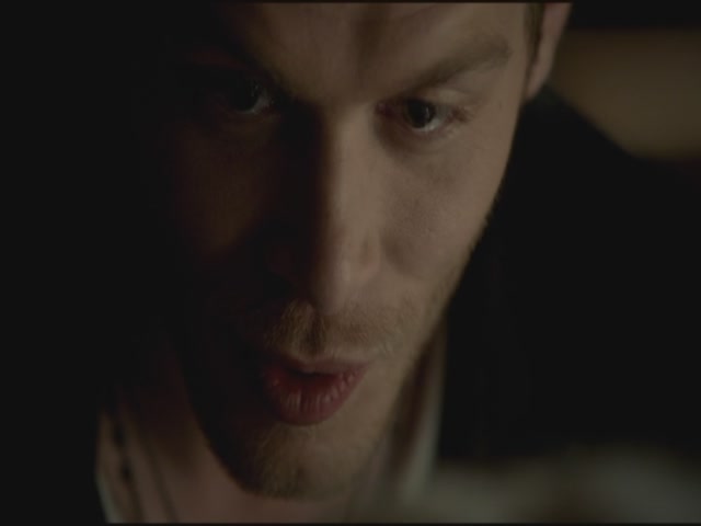 VampireDiariesWorld-dot-org-S3TVD_3x11OurTown1925.jpg