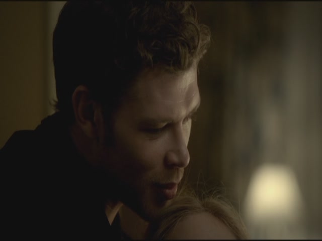 VampireDiariesWorld-dot-org-S3TVD_3x11OurTown1955.jpg