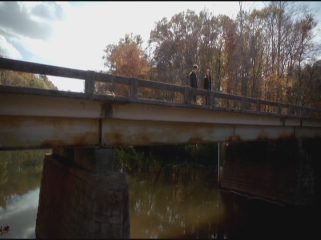 VampireDiariesWorld-dot-org-S3TVD_3x11OurTown2148.jpg