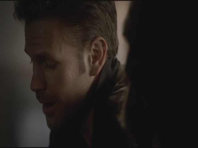 VampireDiariesWorld-dot-org-S3TVD_3x11OurTown2243.jpg