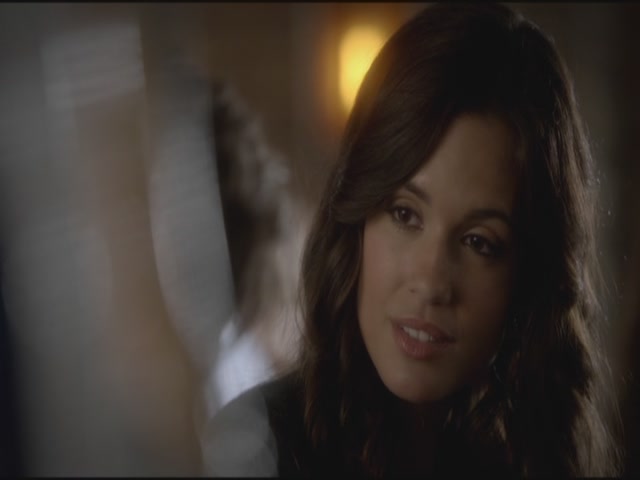 VampireDiariesWorld-dot-org-S3TVD_3x11OurTown2246.jpg