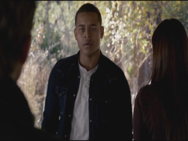 VampireDiariesWorld-dot-org-S3TVD_3x12TheTiesThatBind1258.jpg