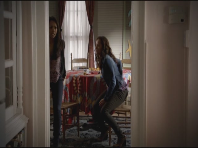 VampireDiariesWorld-dot-org-S3TVD_3x12TheTiesThatBind1287.jpg