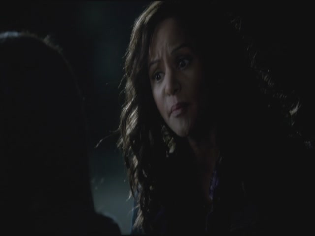 VampireDiariesWorld-dot-org-S3TVD_3x12TheTiesThatBind1475.jpg VampireDiariesWorld-dot-org-S3TVD_3x12TheTiesThatBind1475.jpg