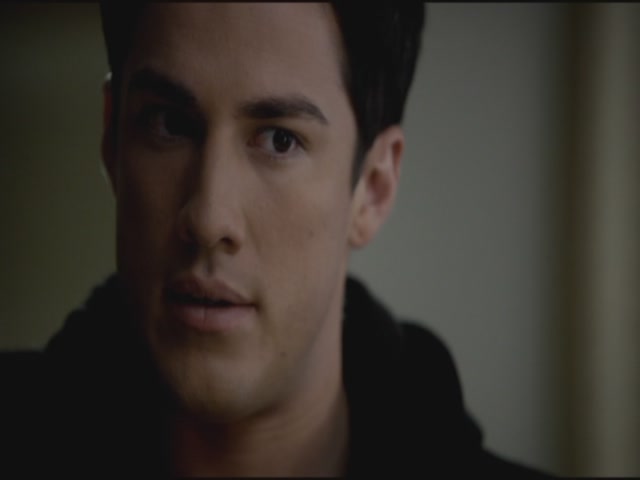 VampireDiariesWorld-dot-org-S3TVD_3x12TheTiesThatBind2100.jpg VampireDiariesWorld-dot-org-S3TVD_3x12TheTiesThatBind2100.jpg