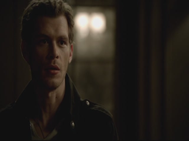 VampireDiariesWorld-dot-org-S3TVD_3x13BringingOutTheDead0005.jpg