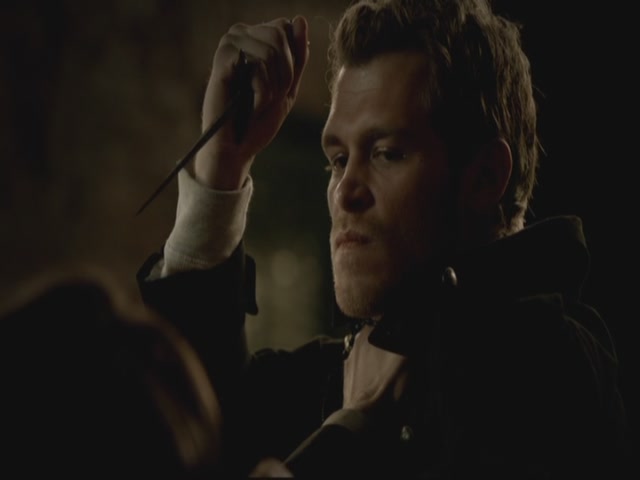 VampireDiariesWorld-dot-org-S3TVD_3x13BringingOutTheDead0036.jpg