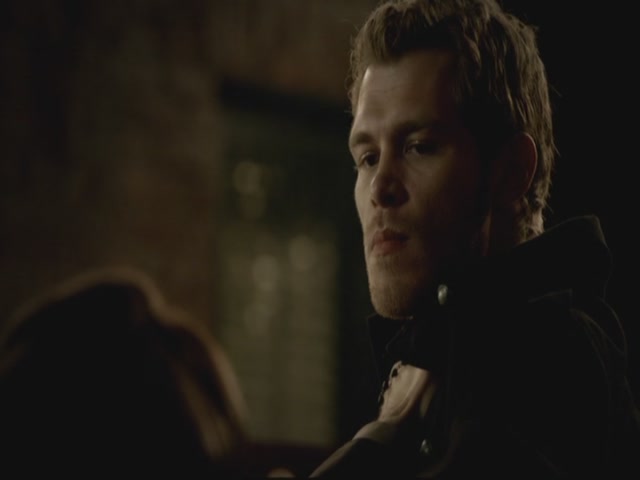 VampireDiariesWorld-dot-org-S3TVD_3x13BringingOutTheDead0042.jpg