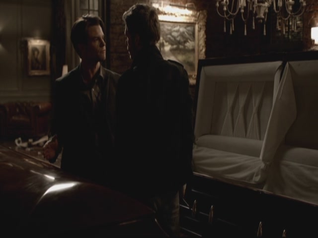 VampireDiariesWorld-dot-org-S3TVD_3x13BringingOutTheDead0053.jpg
