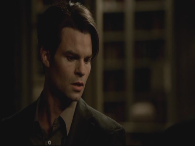 VampireDiariesWorld-dot-org-S3TVD_3x13BringingOutTheDead0091.jpg