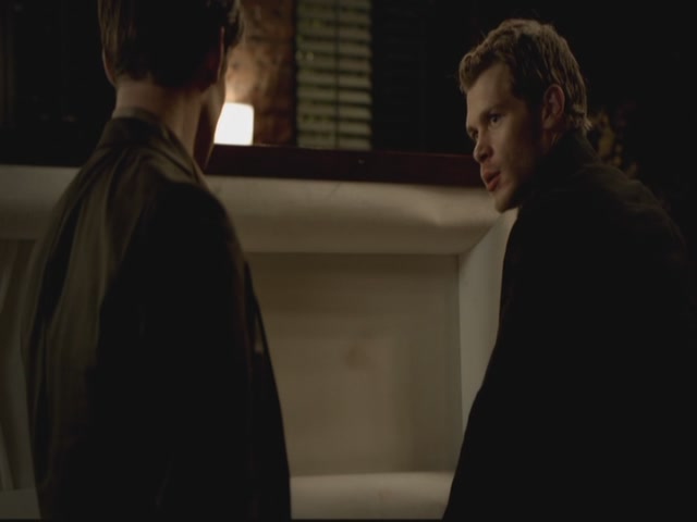 VampireDiariesWorld-dot-org-S3TVD_3x13BringingOutTheDead0095.jpg