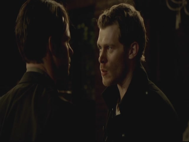 VampireDiariesWorld-dot-org-S3TVD_3x13BringingOutTheDead0101.jpg