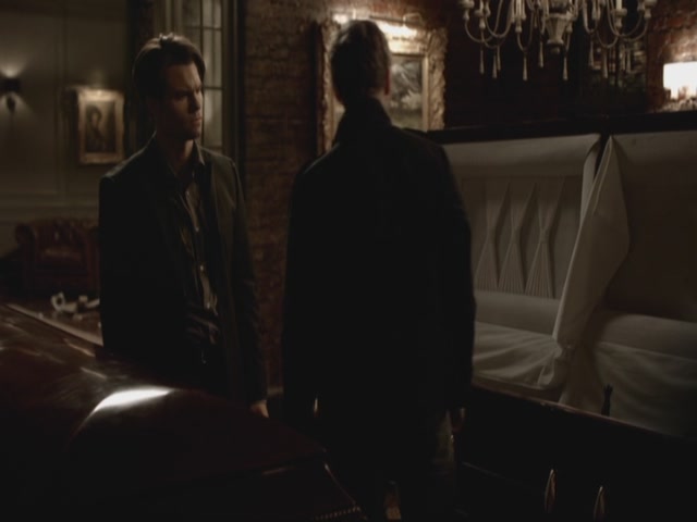 VampireDiariesWorld-dot-org-S3TVD_3x13BringingOutTheDead0113.jpg
