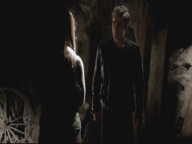 VampireDiariesWorld-dot-org-S3TVD_3x13BringingOutTheDead0356.jpg