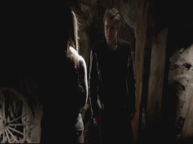 VampireDiariesWorld-dot-org-S3TVD_3x13BringingOutTheDead0357.jpg