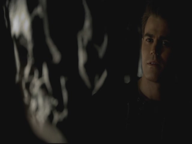 VampireDiariesWorld-dot-org-S3TVD_3x13BringingOutTheDead0364.jpg