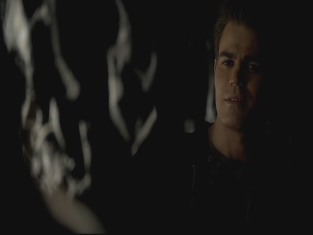 VampireDiariesWorld-dot-org-S3TVD_3x13BringingOutTheDead0365.jpg