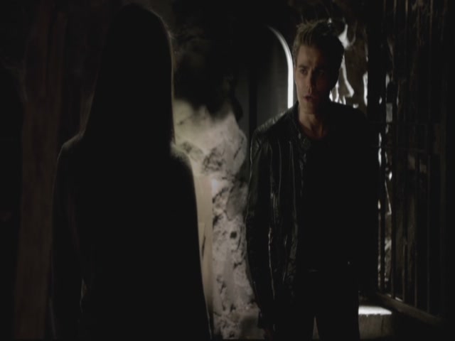 VampireDiariesWorld-dot-org-S3TVD_3x13BringingOutTheDead0370.jpg