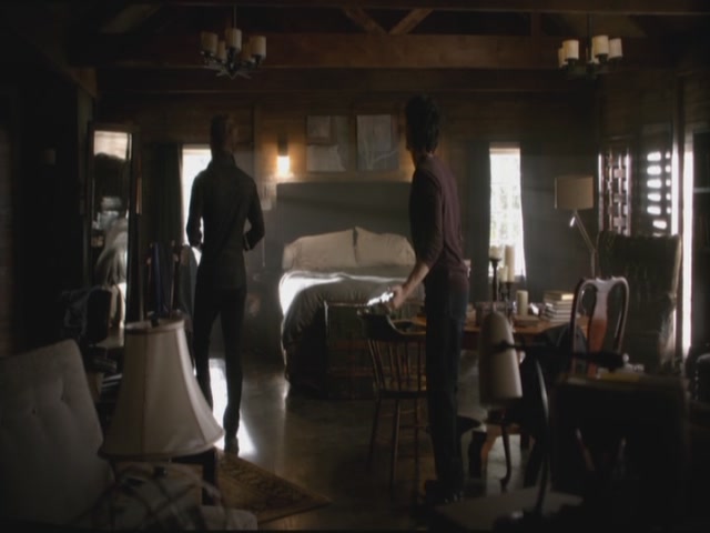 VampireDiariesWorld-dot-org-S3TVD_3x13BringingOutTheDead0633.jpg