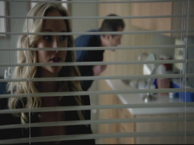 VampireDiariesWorld-dot-org-S3TVD_3x13BringingOutTheDead0680.jpg
