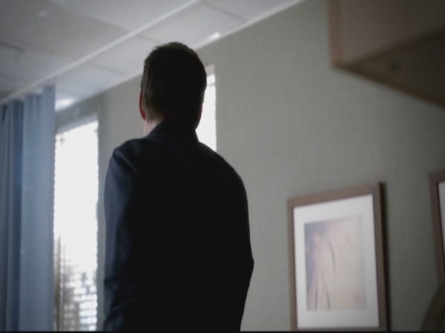 VampireDiariesWorld-dot-org-S3TVD_3x13BringingOutTheDead0688.jpg
