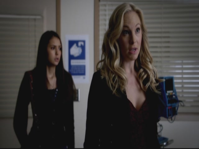 VampireDiariesWorld-dot-org-S3TVD_3x13BringingOutTheDead0711.jpg