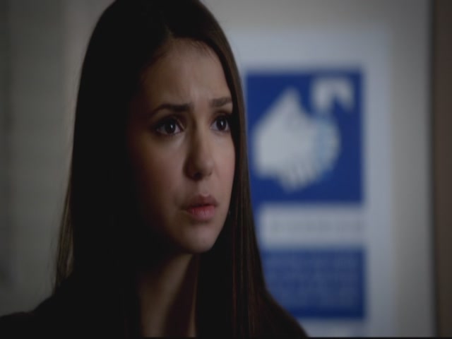VampireDiariesWorld-dot-org-S3TVD_3x13BringingOutTheDead0723.jpg