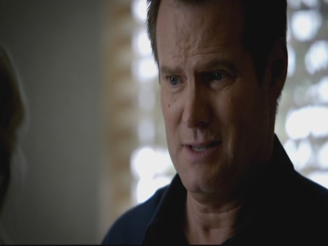 VampireDiariesWorld-dot-org-S3TVD_3x13BringingOutTheDead0725.jpg