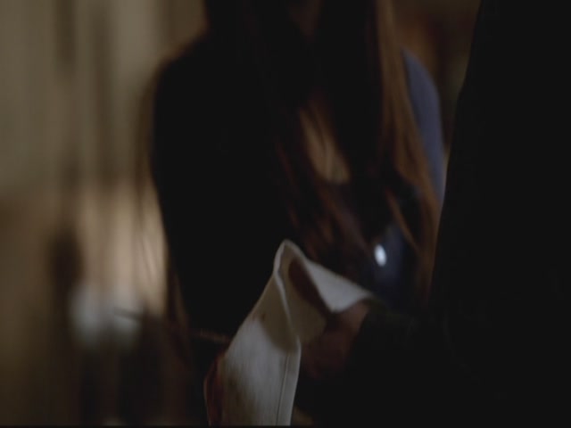 VampireDiariesWorld-dot-org-S3TVD_3x13BringingOutTheDead0812.jpg
