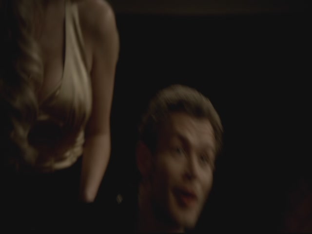 VampireDiariesWorld-dot-org-S3TVD_3x13BringingOutTheDead0856.jpg