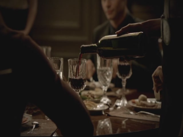 VampireDiariesWorld-dot-org-S3TVD_3x13BringingOutTheDead0867.jpg