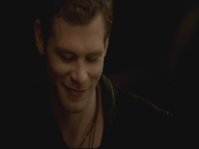 VampireDiariesWorld-dot-org-S3TVD_3x13BringingOutTheDead0922.jpg