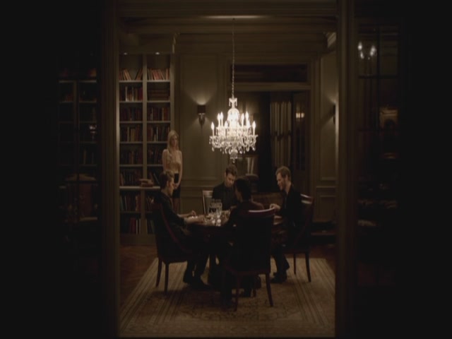 VampireDiariesWorld-dot-org-S3TVD_3x13BringingOutTheDead0923.jpg