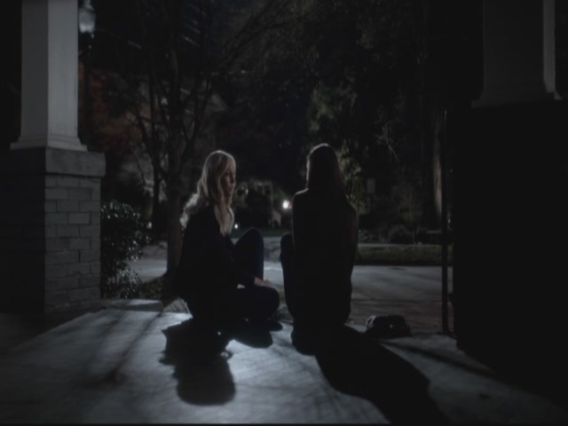 VampireDiariesWorld-dot-org-S3TVD_3x13BringingOutTheDead0932.jpg