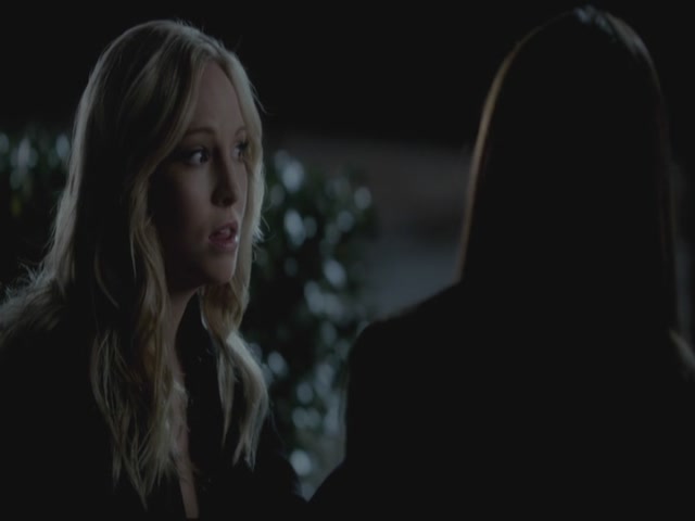 VampireDiariesWorld-dot-org-S3TVD_3x13BringingOutTheDead0934.jpg