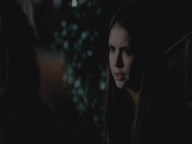 VampireDiariesWorld-dot-org-S3TVD_3x13BringingOutTheDead1000.jpg