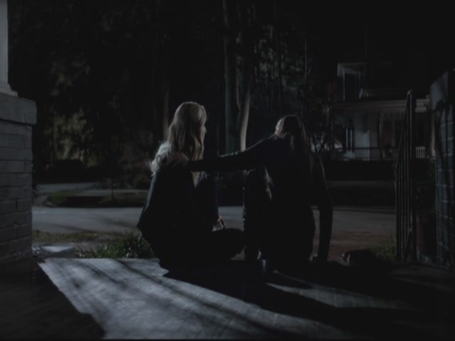 VampireDiariesWorld-dot-org-S3TVD_3x13BringingOutTheDead1069.jpg